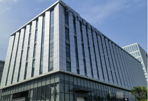 辛伯至以生命科学技术平台创新重塑微观操作与检测，引领AI大健康新范式(图1)